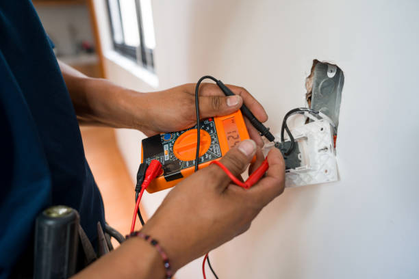 Best Electrical Outlet Repair  in Clarendon Hls, IL